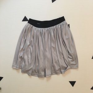Silky grey skirt